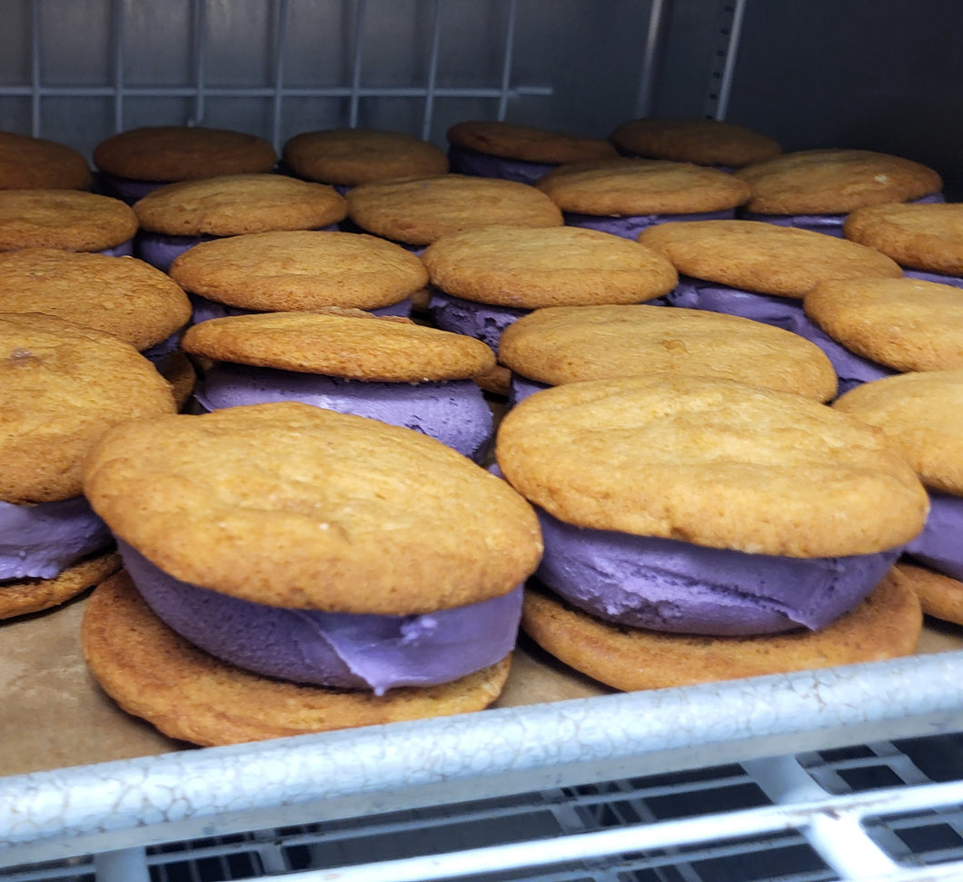 Gelato Cookie Sandwiches